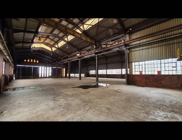1,850M² WAREHOUSE FOR SALE IN CHLOORKOP